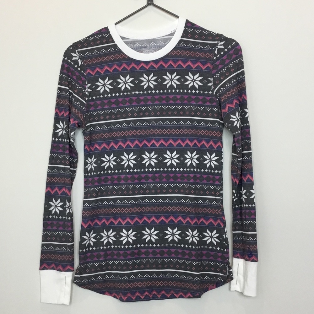 New Cuddl Duds Gray Patterned Top size medium